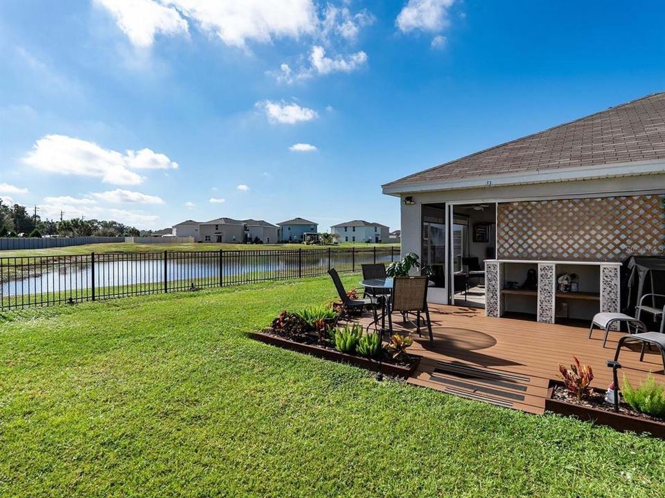 For Sale: $400,000 (3 beds, 2 baths, 1510 Square Feet)