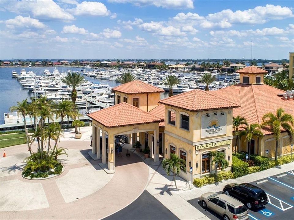 For Sale: $400,000 (3 beds, 2 baths, 1510 Square Feet)