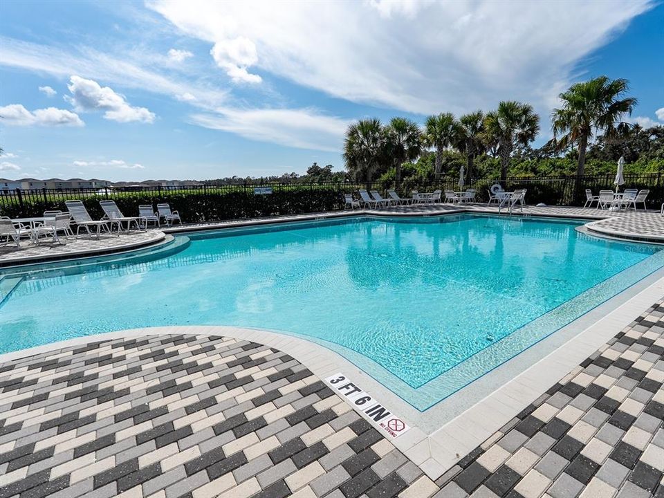 For Sale: $400,000 (3 beds, 2 baths, 1510 Square Feet)