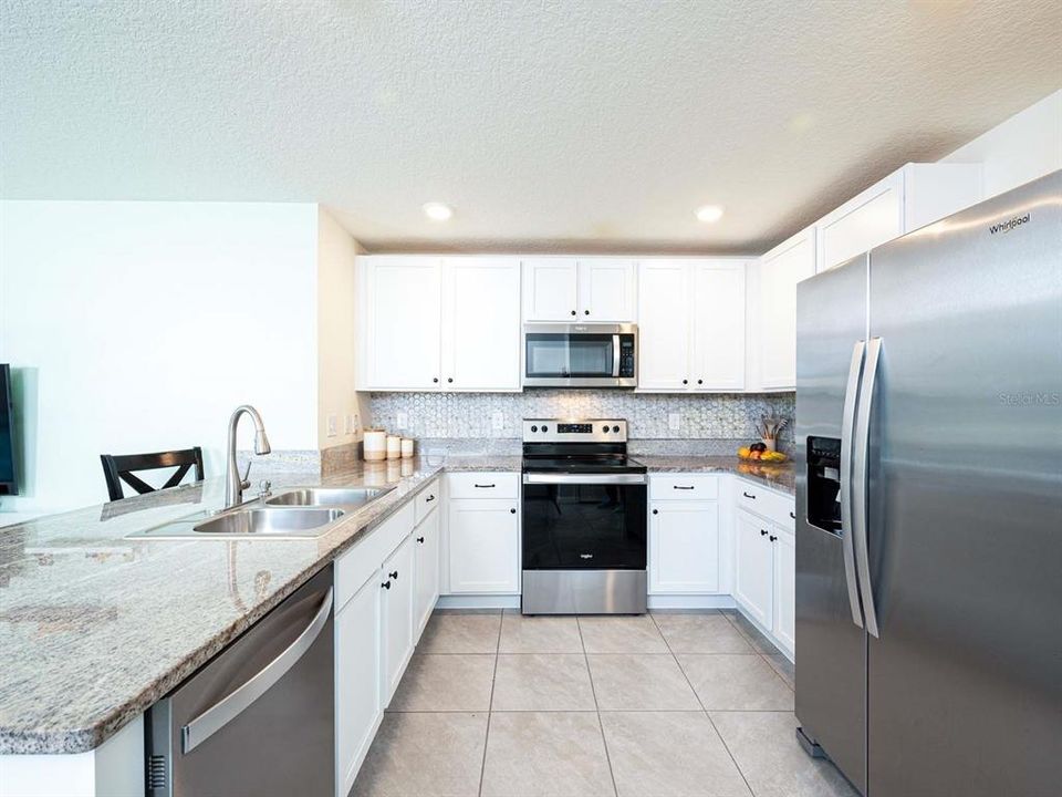 For Sale: $400,000 (3 beds, 2 baths, 1510 Square Feet)