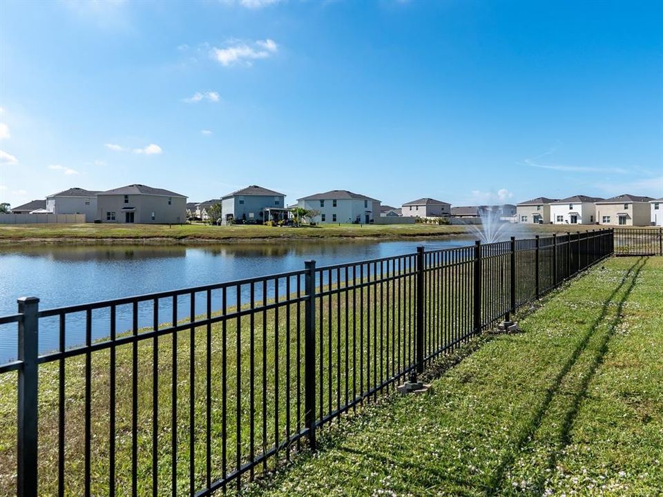 For Sale: $400,000 (3 beds, 2 baths, 1510 Square Feet)