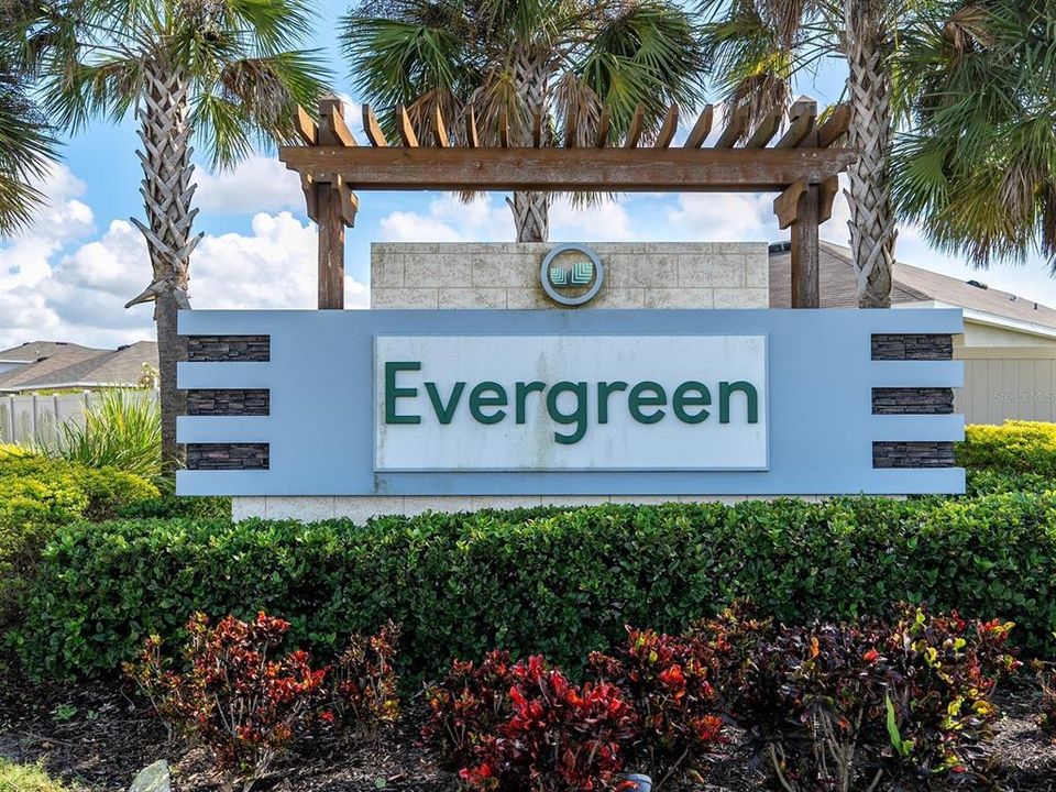 For Sale: $400,000 (3 beds, 2 baths, 1510 Square Feet)