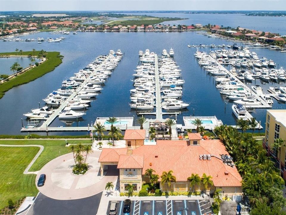 For Sale: $400,000 (3 beds, 2 baths, 1510 Square Feet)