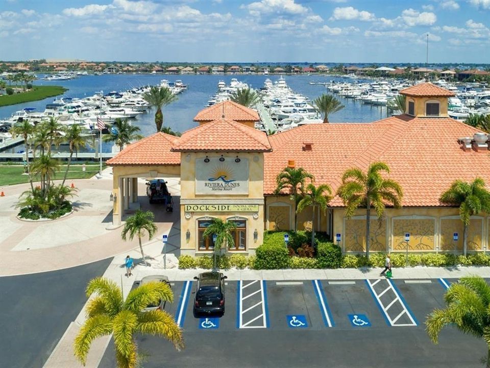 For Sale: $400,000 (3 beds, 2 baths, 1510 Square Feet)