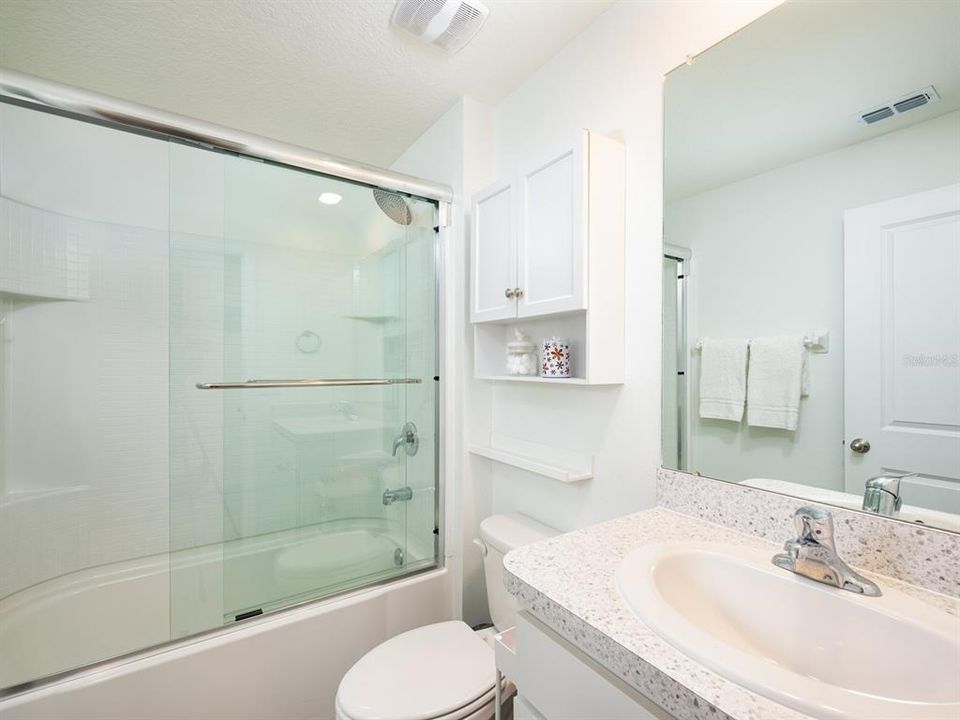 For Sale: $400,000 (3 beds, 2 baths, 1510 Square Feet)