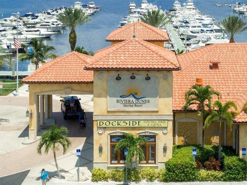 For Sale: $400,000 (3 beds, 2 baths, 1510 Square Feet)