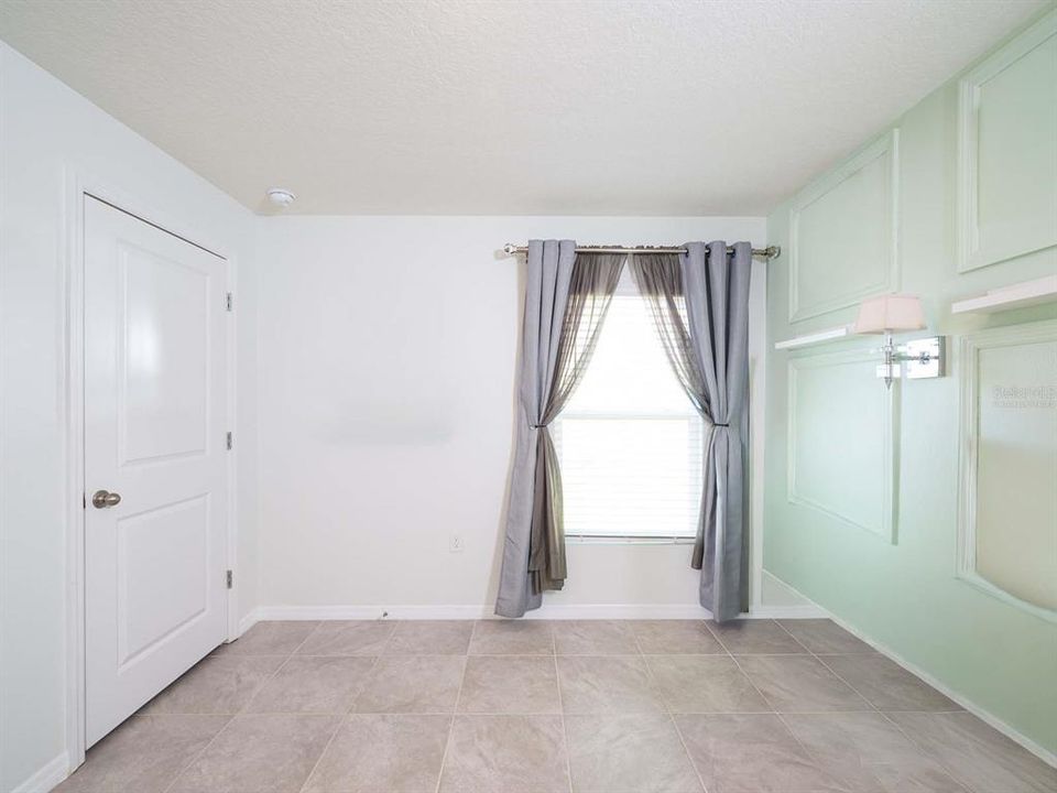 For Sale: $400,000 (3 beds, 2 baths, 1510 Square Feet)