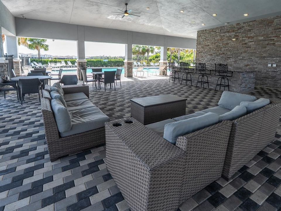 For Sale: $400,000 (3 beds, 2 baths, 1510 Square Feet)