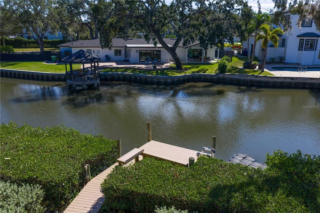 Activo con contrato: $2,350,000 (4 camas, 3 baños, 3461 Pies cuadrados)