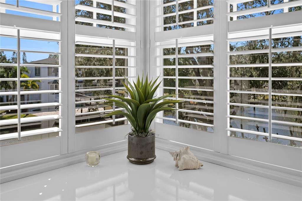 Activo con contrato: $2,350,000 (4 camas, 3 baños, 3461 Pies cuadrados)