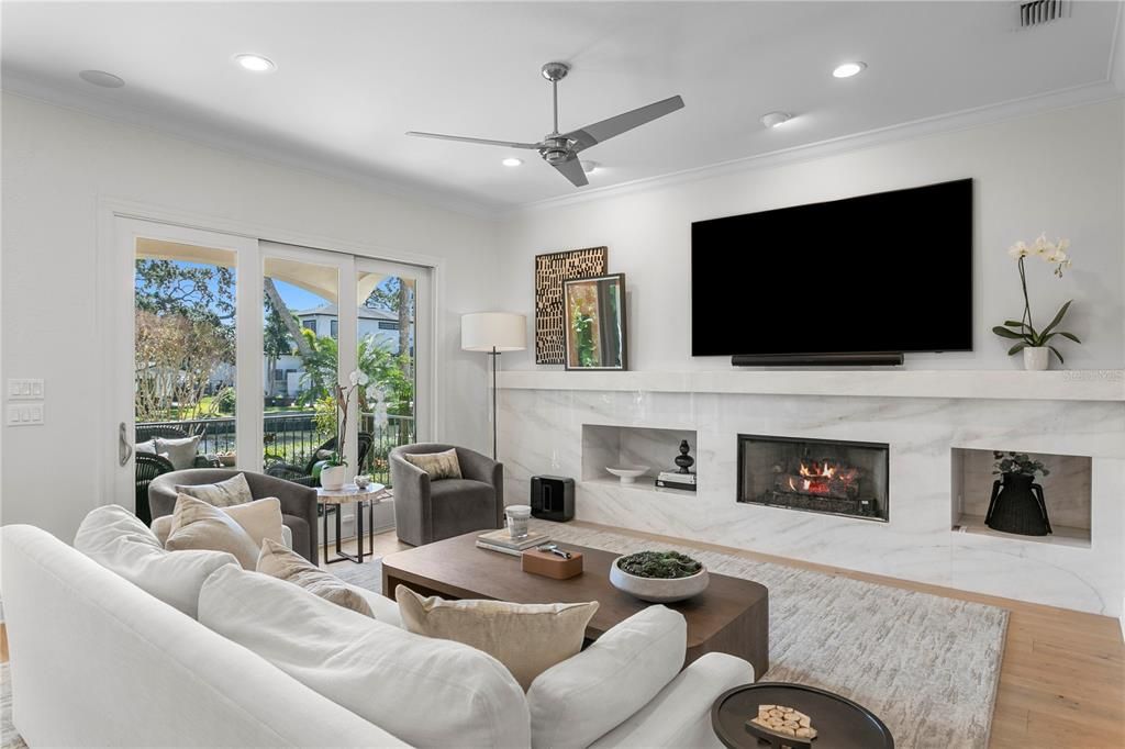 Activo con contrato: $2,350,000 (4 camas, 3 baños, 3461 Pies cuadrados)