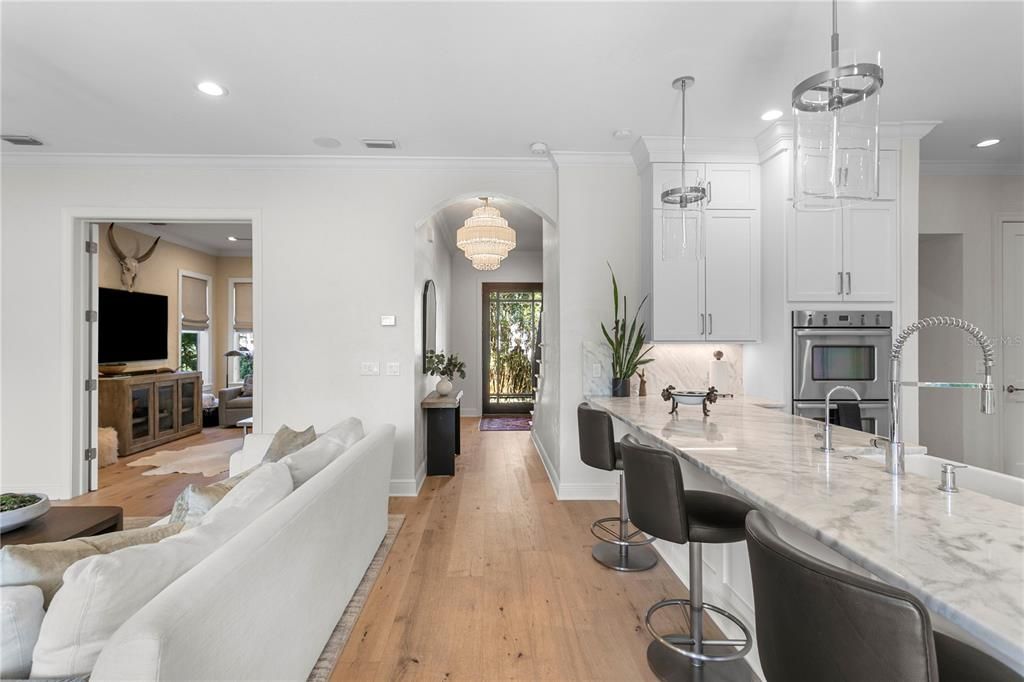 Activo con contrato: $2,350,000 (4 camas, 3 baños, 3461 Pies cuadrados)