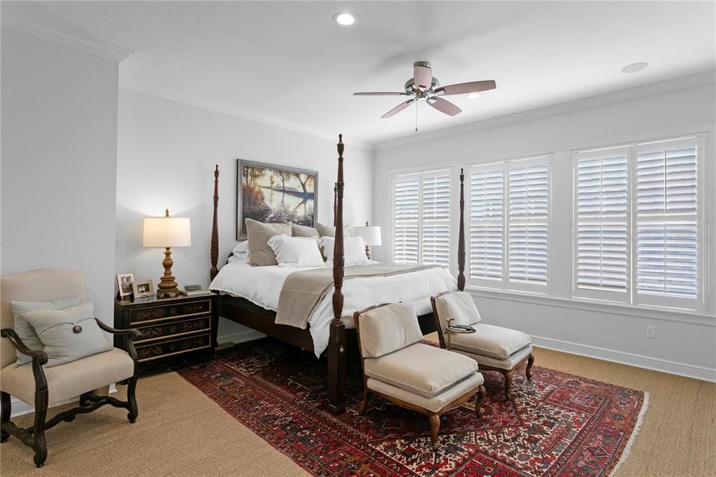 Activo con contrato: $2,350,000 (4 camas, 3 baños, 3461 Pies cuadrados)