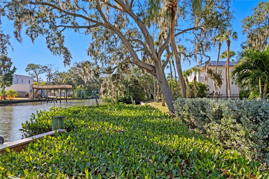 Activo con contrato: $2,350,000 (4 camas, 3 baños, 3461 Pies cuadrados)