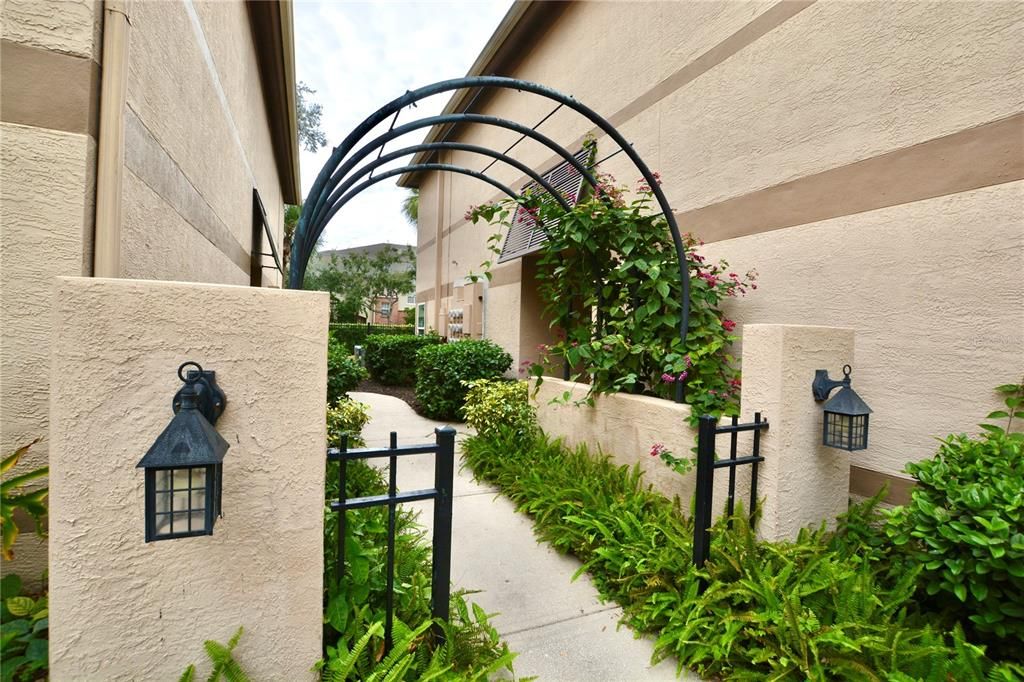 В аренду: $3,800 (3 спален, 2 ванн, 1481 Квадратных фут)