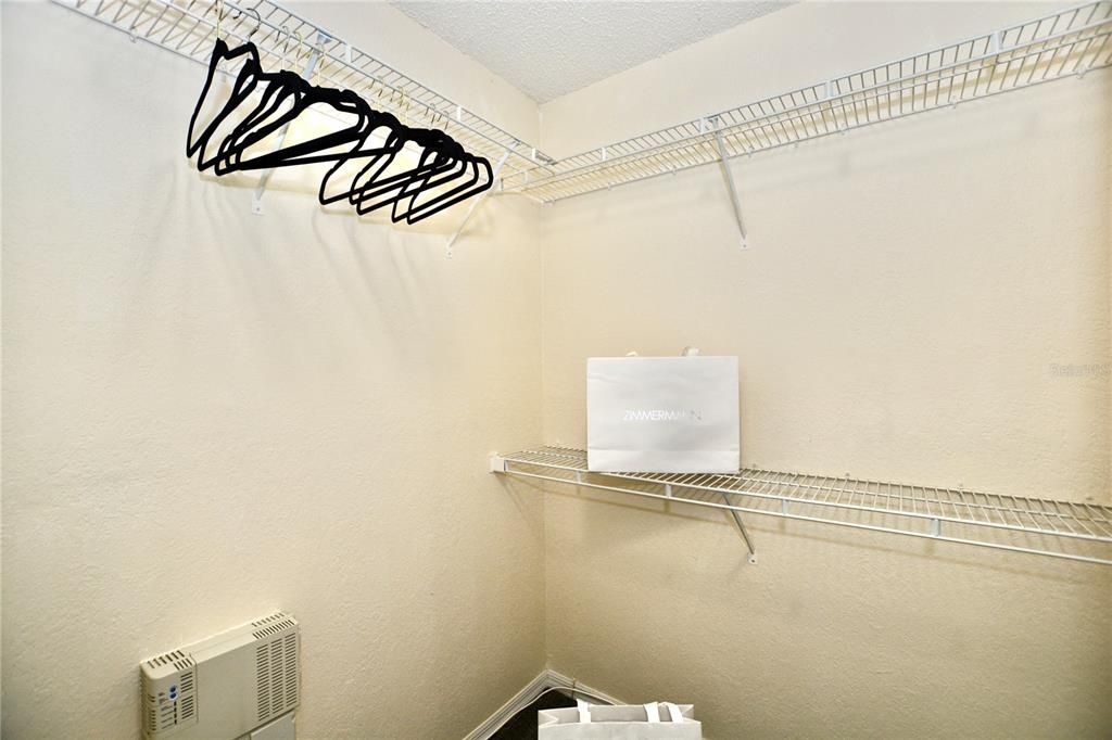 В аренду: $3,800 (3 спален, 2 ванн, 1481 Квадратных фут)