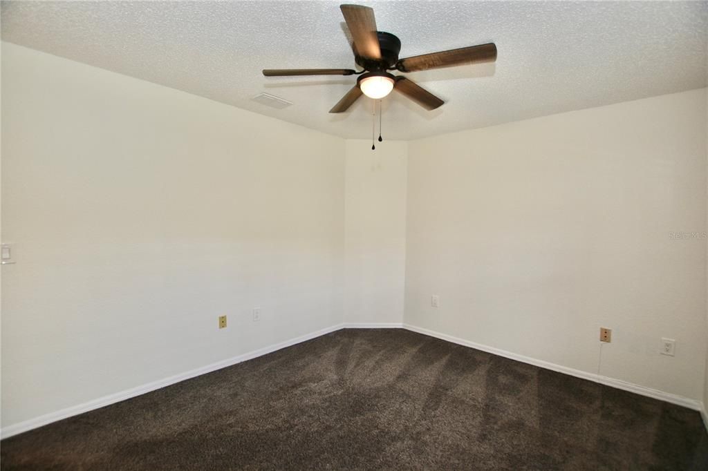 В аренду: $3,800 (3 спален, 2 ванн, 1481 Квадратных фут)