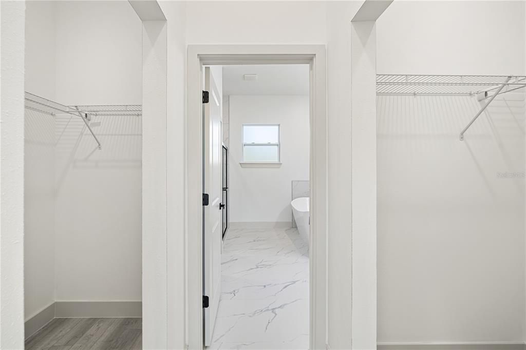 Active With Contract: $349,900 (4 beds, 2 baths, 1695 Square Feet)