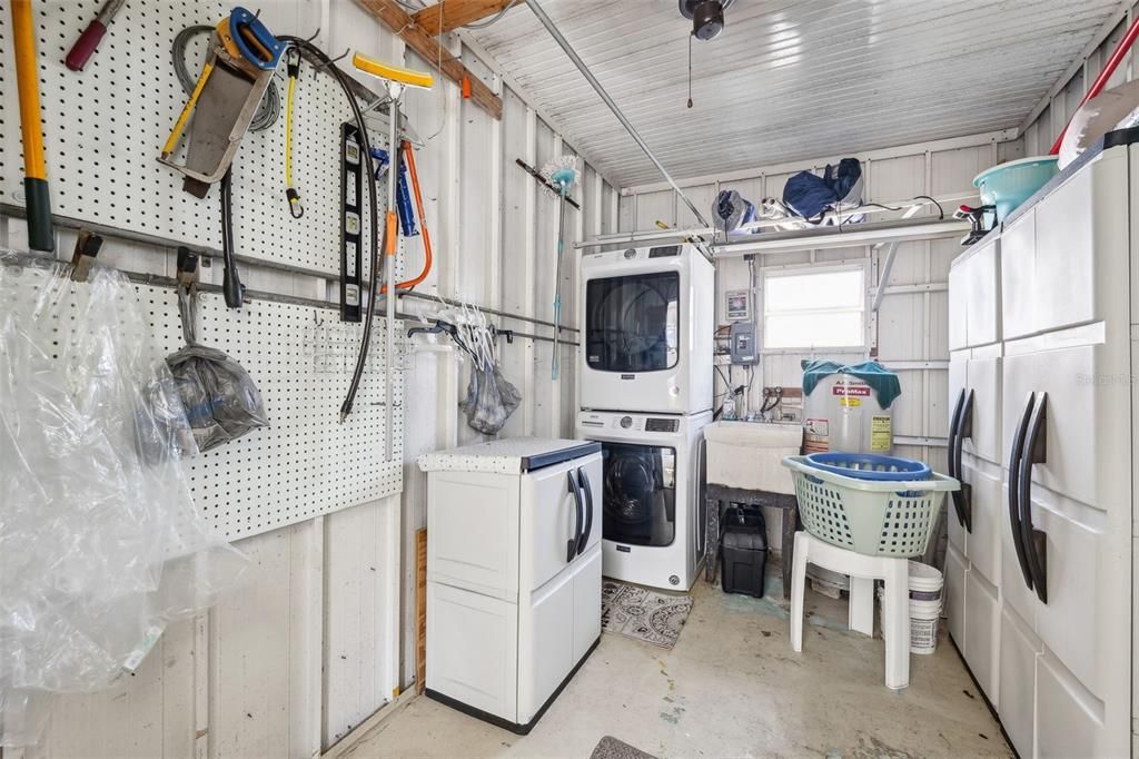 На продажу: $149,000 (2 спален, 2 ванн, 1272 Квадратных фут)