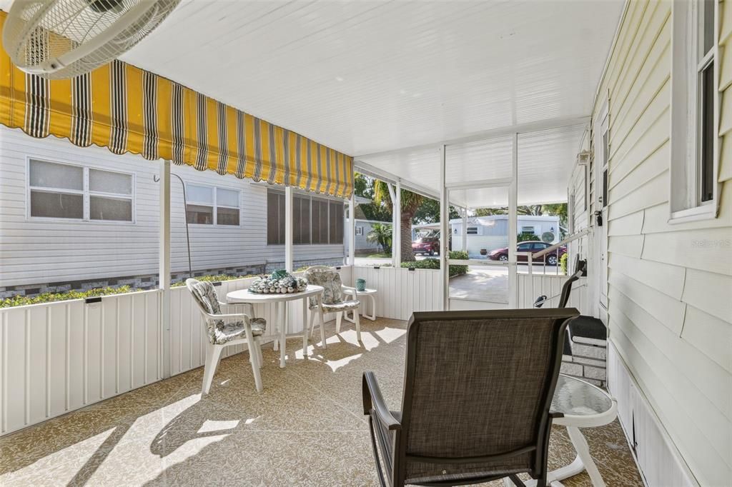 На продажу: $149,000 (2 спален, 2 ванн, 1272 Квадратных фут)