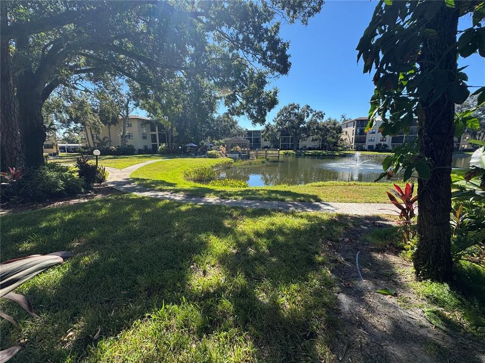 出租: $1,400 (2 贝兹, 2 浴室, 1050 平方英尺)