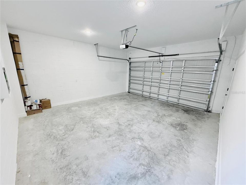 出租: $3,900 (5 贝兹, 4 浴室, 2148 平方英尺)