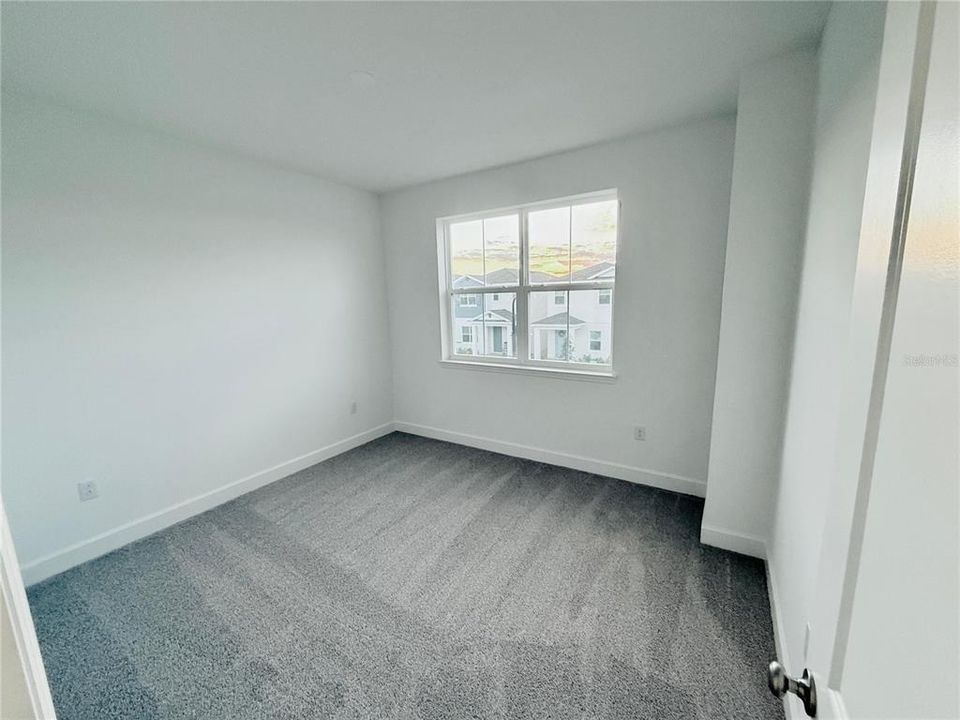 出租: $3,900 (5 贝兹, 4 浴室, 2148 平方英尺)