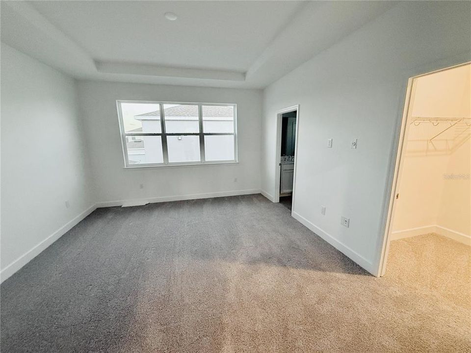 出租: $3,900 (5 贝兹, 4 浴室, 2148 平方英尺)