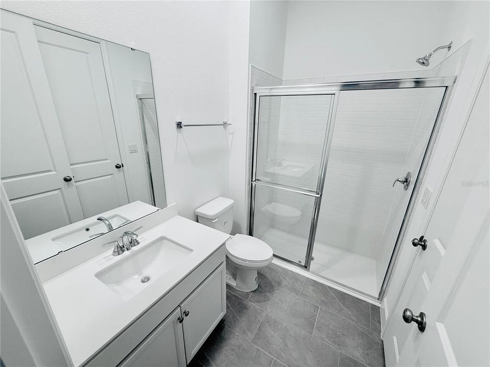 出租: $3,900 (5 贝兹, 4 浴室, 2148 平方英尺)