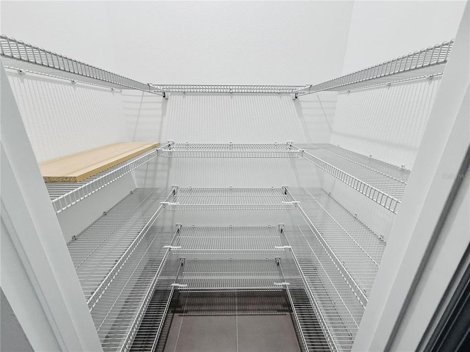 出租: $3,900 (5 贝兹, 4 浴室, 2148 平方英尺)