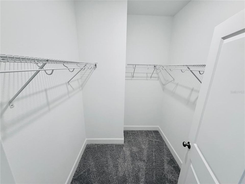 出租: $3,900 (5 贝兹, 4 浴室, 2148 平方英尺)