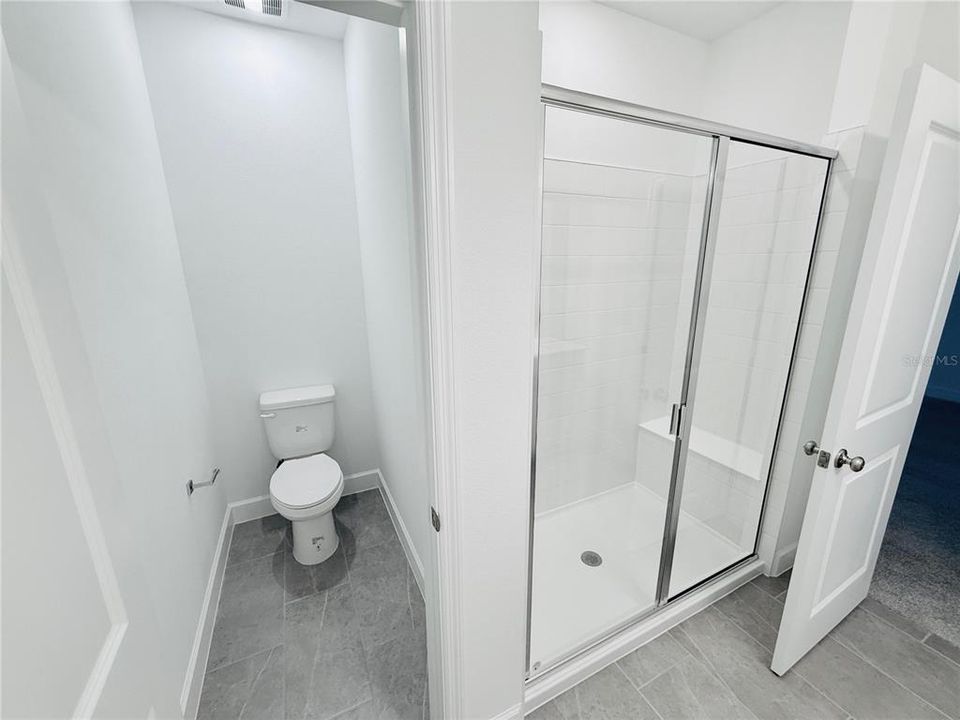 出租: $3,900 (5 贝兹, 4 浴室, 2148 平方英尺)