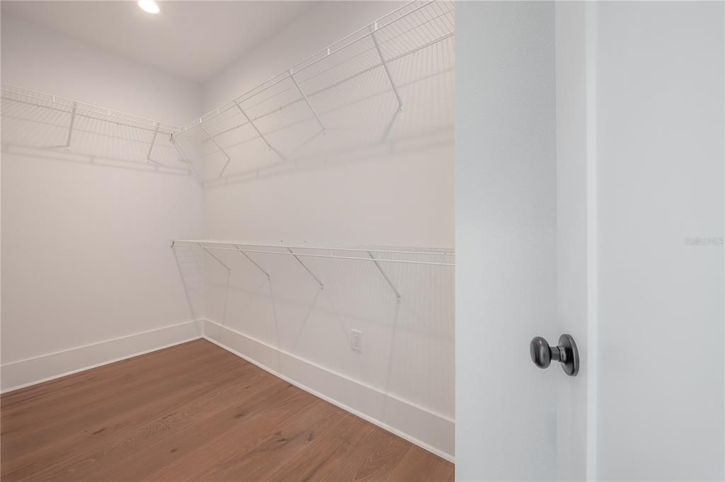 На продажу: $772,000 (3 спален, 2 ванн, 2376 Квадратных фут)