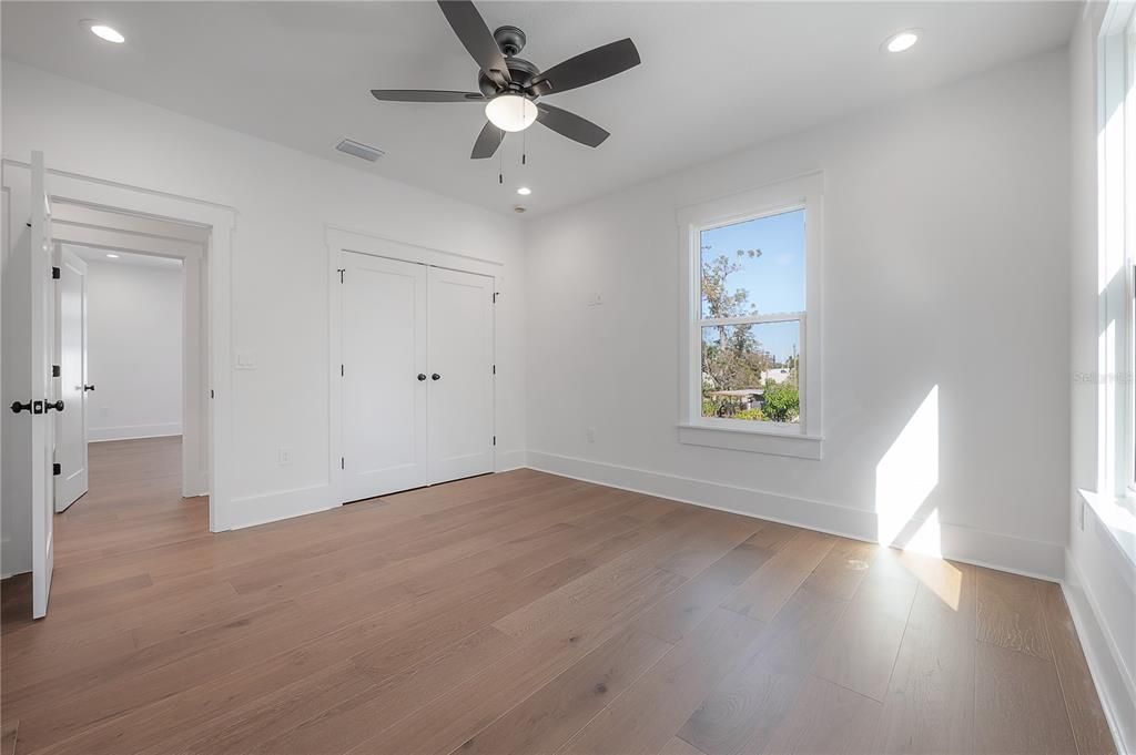 На продажу: $772,000 (3 спален, 2 ванн, 2376 Квадратных фут)