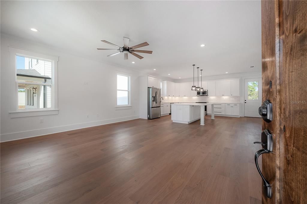 На продажу: $772,000 (3 спален, 2 ванн, 2376 Квадратных фут)