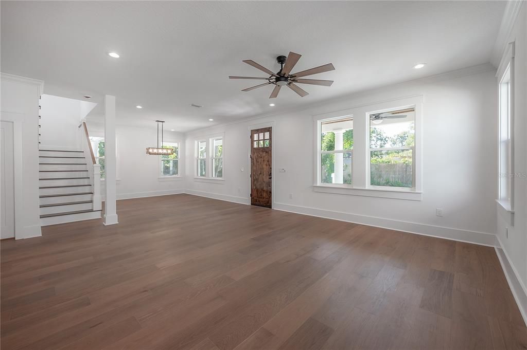 На продажу: $772,000 (3 спален, 2 ванн, 2376 Квадратных фут)