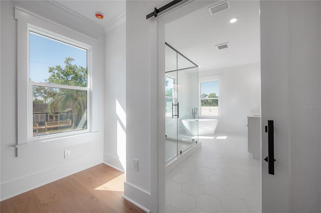 На продажу: $772,000 (3 спален, 2 ванн, 2376 Квадратных фут)