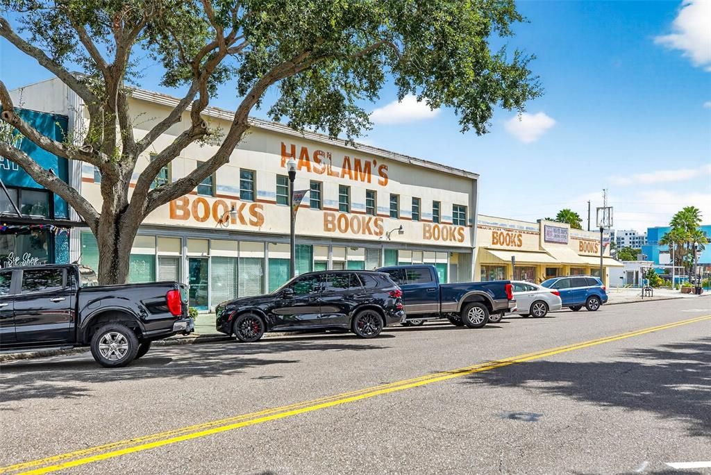 For Rent: $5,000 (3 beds, 3 baths, 1906 Square Feet)