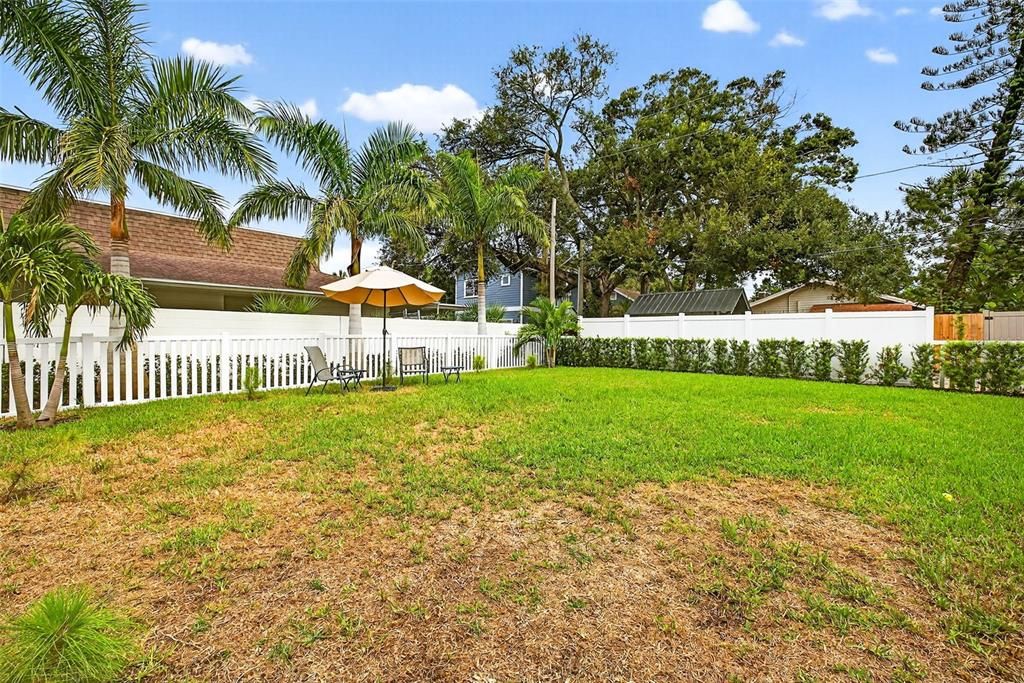 For Rent: $5,000 (3 beds, 3 baths, 1906 Square Feet)