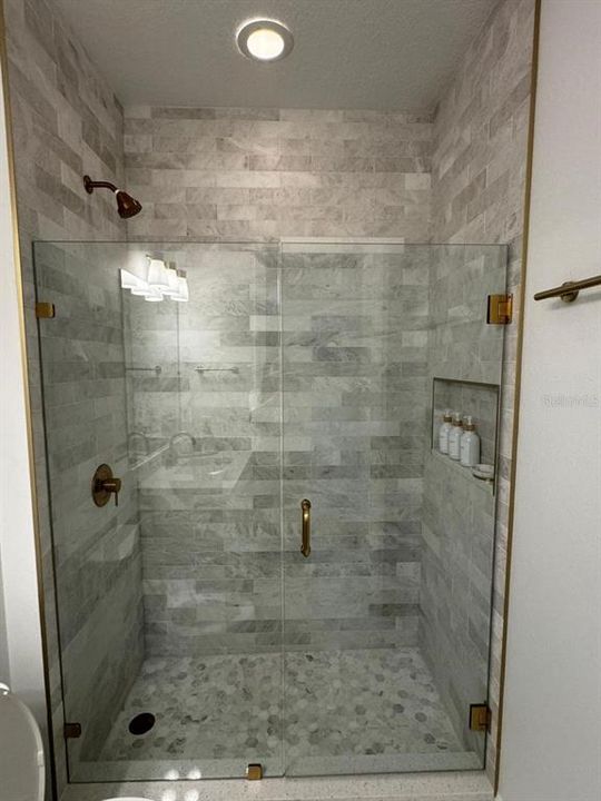 For Rent: $5,000 (3 beds, 2 baths, 2114 Square Feet)