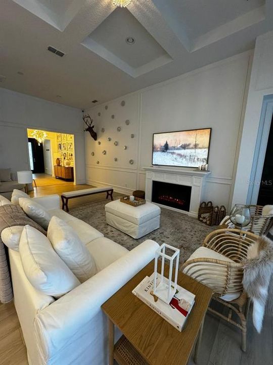 For Rent: $5,000 (3 beds, 2 baths, 2114 Square Feet)