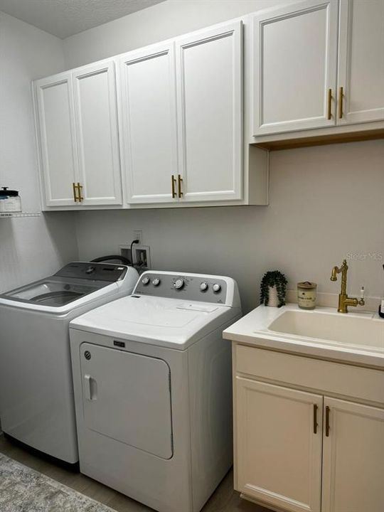 For Rent: $5,000 (3 beds, 2 baths, 2114 Square Feet)