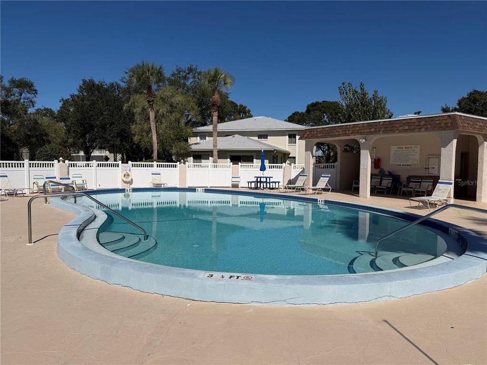 For Rent: $1,600 (2 beds, 1 baths, 758 Square Feet)