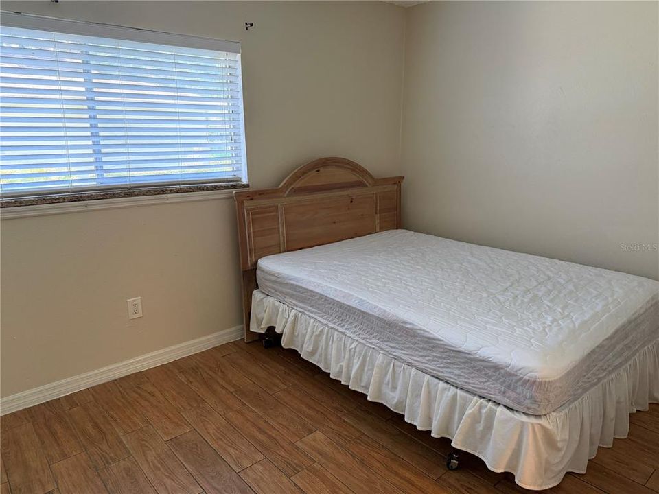 For Rent: $1,600 (2 beds, 1 baths, 758 Square Feet)