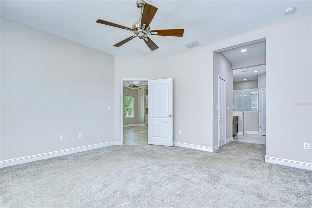 На продажу: $369,000 (2 спален, 2 ванн, 1525 Квадратных фут)