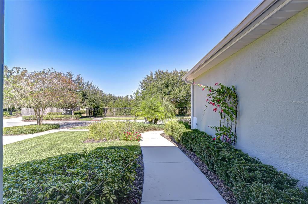 На продажу: $369,000 (2 спален, 2 ванн, 1525 Квадратных фут)