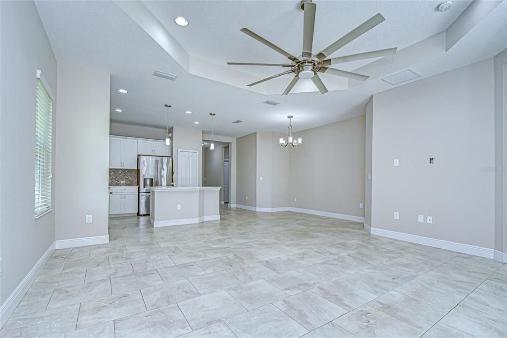 На продажу: $369,000 (2 спален, 2 ванн, 1525 Квадратных фут)