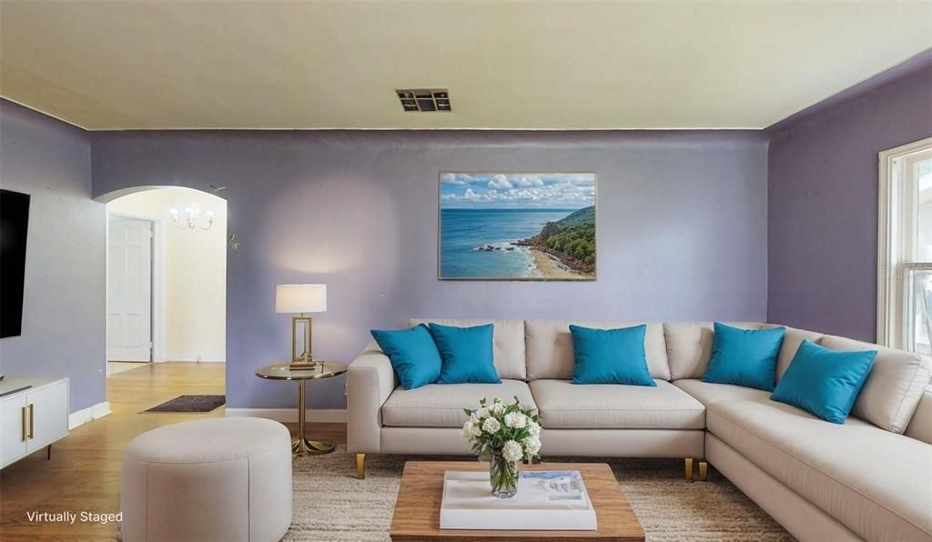 Active With Contract: $300,000 (2 beds, 1 baths, 1120 Square Feet)