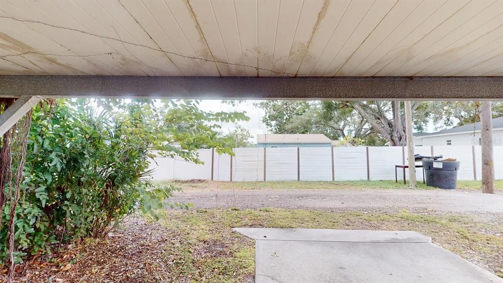 Active With Contract: $300,000 (2 beds, 1 baths, 1120 Square Feet)