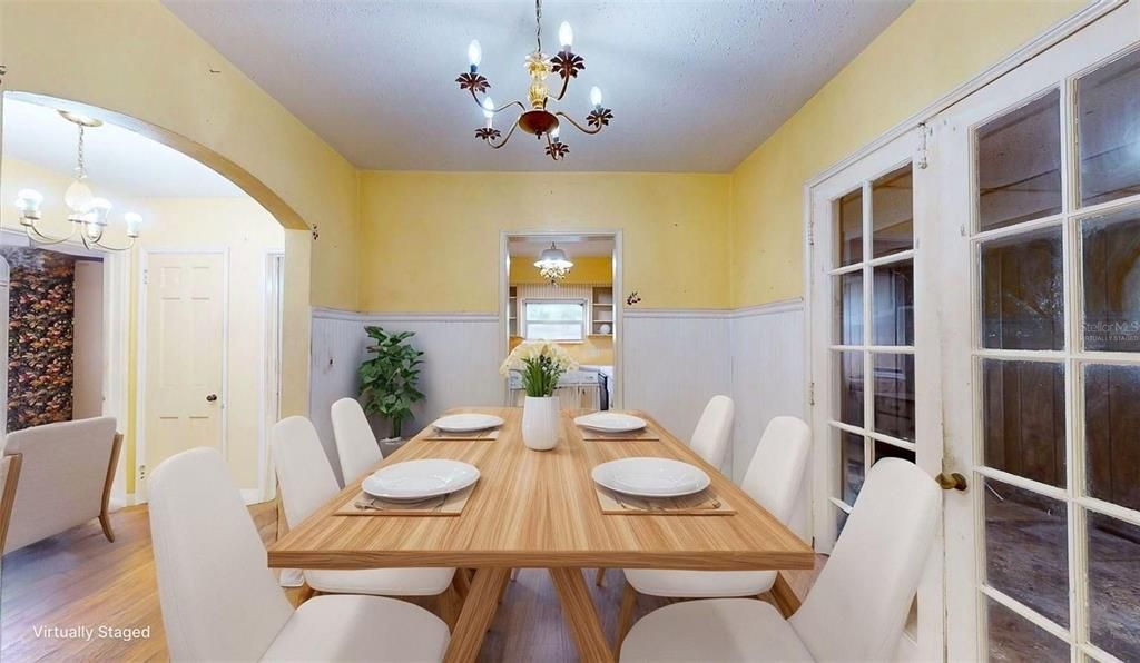 Active With Contract: $300,000 (2 beds, 1 baths, 1120 Square Feet)